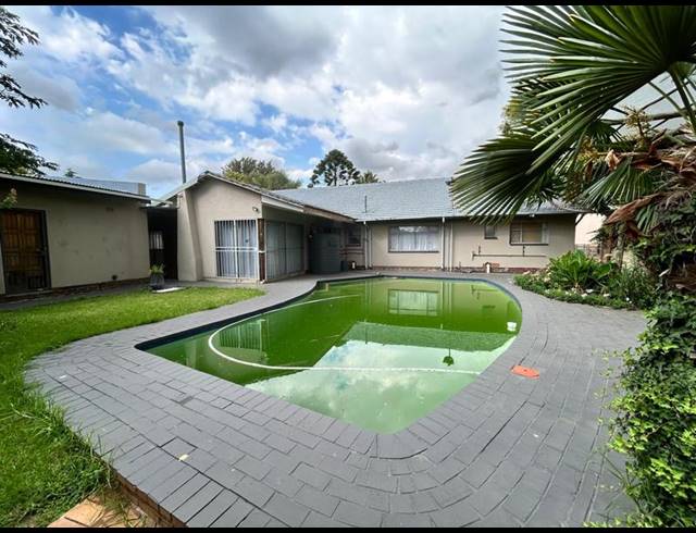 4 BEDROOM HOUSE FOR SALE IN SELCOURT